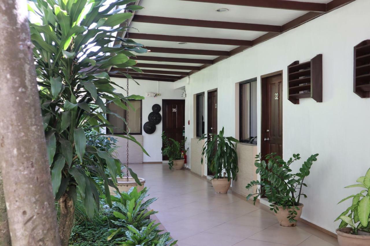 Domicilio Lorenzo Davao City Exterior foto